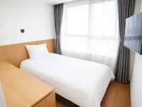 "แคนนี่สเตย์เจจู มอซูลโป - โรงแรม Kenny" โรงแรมใกล้พิพิธภัณฑ์โอซุลล็อก