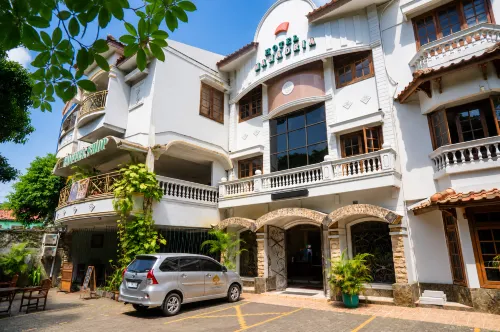 Mahadria Hotel Serang by Tripletree