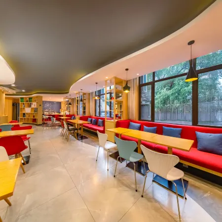 Ibis Hotel (Lanzhou Dongfanghong Plaza Vientiane City)