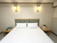 Hello Apartment (Tianjin Zhongbei Avenue Branch) - parking