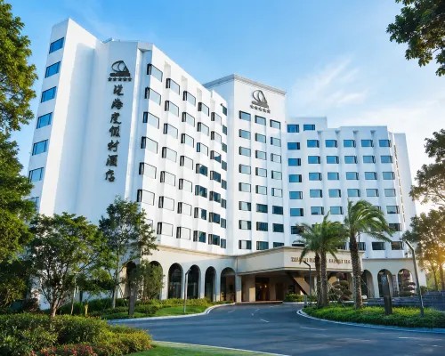 Zhuhai Holiday Resort Hotels near Mt. Shijing Park