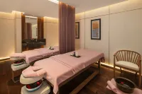 Grand Royal Riverside Hue, Fusion Collection - Gym