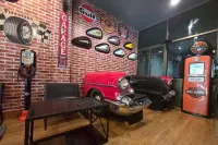 Terminal Garage - Hostels