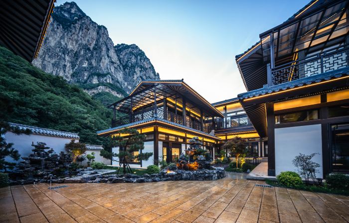 Maple Grove Inn (Baquanxia Store)