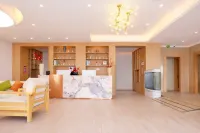 Yunyu Highland Holiday | MOUNTAIN HOME Warm Wood Oxygen Homestay (Ancient City North Gate) - พร้อมWifi