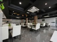 Royal Queenspark Hotel - Bữa sáng