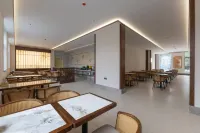 漠河松苑飯店（松苑公園·北極星廣場店） - 3 星級