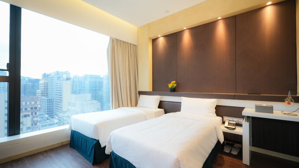 Epoch Hotel