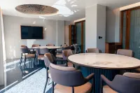 Nantian Lake Luyin · Luxury Wild Hot Spring Hotel - vue sur la montagne