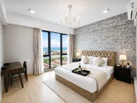 Gurney Seaview 2BR | Bathtub | Luxury Jazz Suites - Parking
