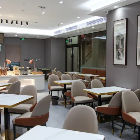 Vienna International Hotel (Baotou Zhengxiang International Wanda Plaza Branch)