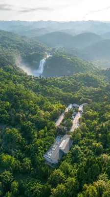 Waterfall Village Resort - románticos