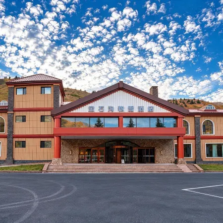 SNOWGLEN LODGE KOKTOKAY · ALTAI