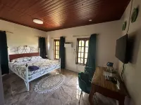 The Balete Resthouse - Lodges