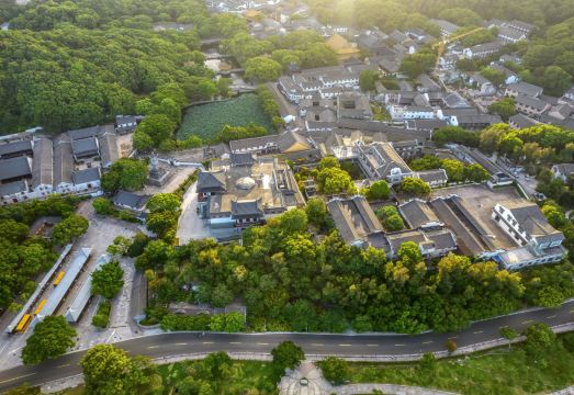 4. 푸퉈산 비하이 ..