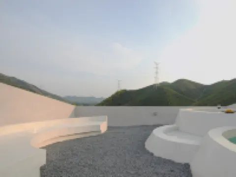 Laiye·12 Beast Designer Private Tang Homestay