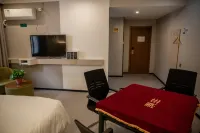 Hefei • Citi Home | PEACEFUL STAY Hotel (Huaihe Road Pedestrian Street Yintai Center)