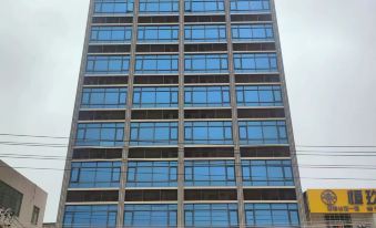 Zhanjiang Langyi Boutique Hotel (Donghai Island Tourist Area Store)
