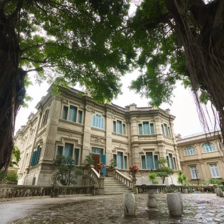 Huangjia Garden Hotel
