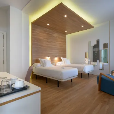 Hotel Monte Puertatierra Hotels near San Severiano Train Station