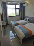 Meixian Qishangge Hotel