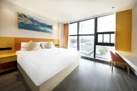 City Express Hotel (Wuhan High-speed Railway Station East Plaza) Hotels near Jinming Fair Price Grain & Oils Shop