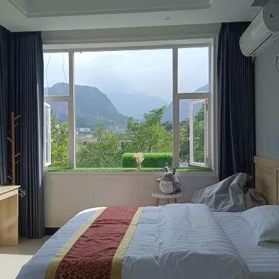 Shuimo Ancient Liangyue Inn Hotels near Renji Ximu Valley