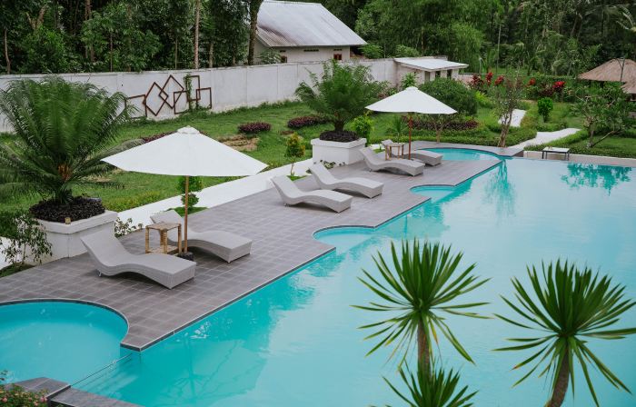 Nirvana Hotel Resort Tetebatu