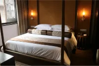 Yuehe Hotel - balcony