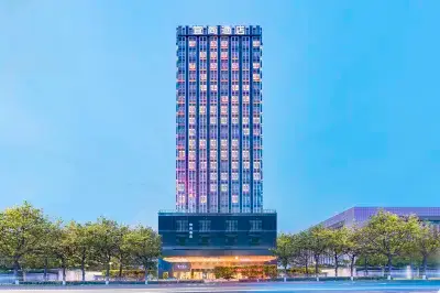Echarm Hotel (Yichang Huoche Dongzhan) Hotels near Yichang Sanxia Airport