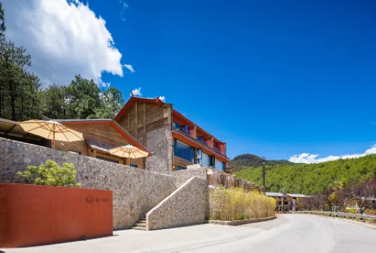 LuGuhu Anxia Mountain Resort Hotel