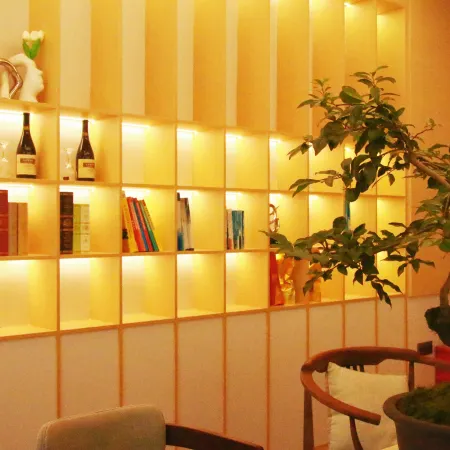 Huaxuan Zhengxiang Fashion Hotel