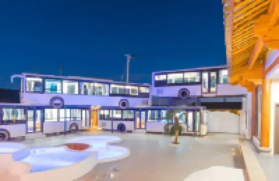 Mandala Bloom Lodge - Jade Dragon Snow Mountain View Hotels near The Snow Capped Mountains Rose Manor