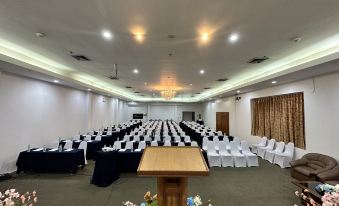 Grand Phranakhon Hotel