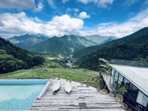 Yisu Yuntai Juzhu B&B (Qianjiangyuan National Park Taihuishan Observation Deck)