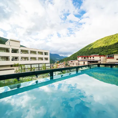 Mushan Tingxue · Wenquan Homestay (Kangding)