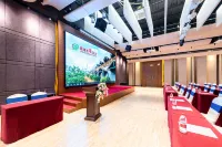 CHEERMAY Hotel (Zhaoqing Railway Station Bohai Park)