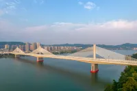 Southern Yishang Light House Hotel