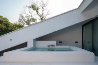 Tingjian·BuZhiZhou Brandy manor wild luxury private soup Homestay (Jinzhai Branch) Отели в г. Цзинчжай