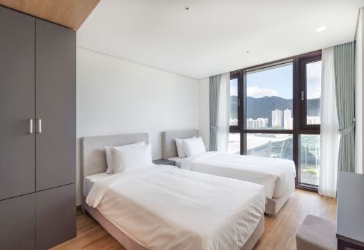 호텔 객실 내부