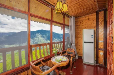 Seven Star Resort (Longji Terraces Qixing Banyue Observation Deck) Hôtels à : Longji Terraced Field-Ping'An Zhuang Village