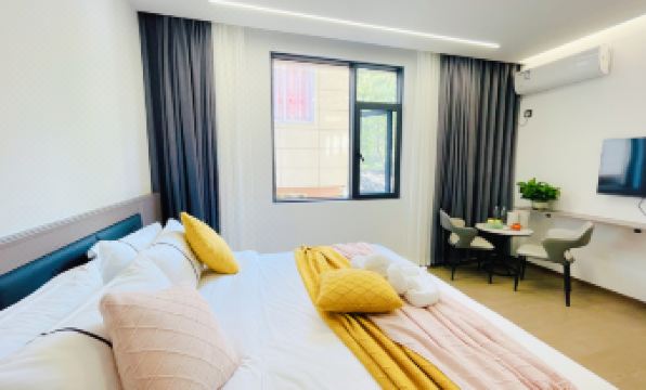 Songge • Boutique Homestay (Wangxiangu Scenic Area)