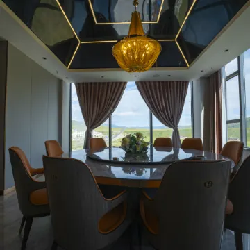 Dege Cangyang Gyatso Love Song Hotel (Manigango)