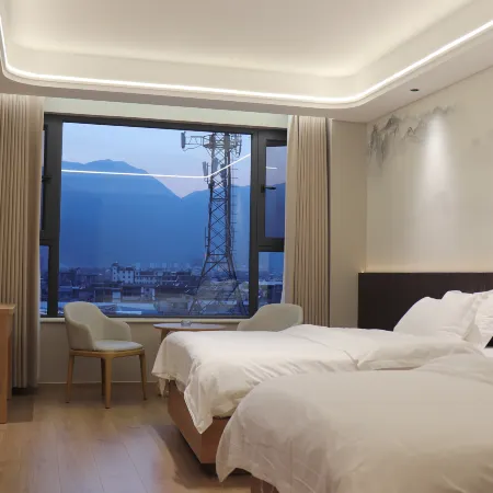 Heqing Jinxing Hotel