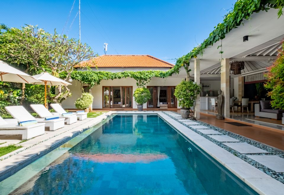 Central Seminyak Villa Martini Images