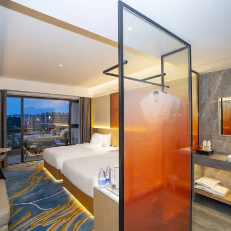 YISHAN HUIXIANG HOTEL