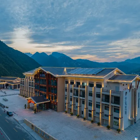 BaDong HongFa Hotel