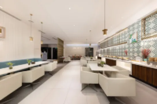 Jinjiang Inn (Karamay Petroleum Building Bairui Plaza)