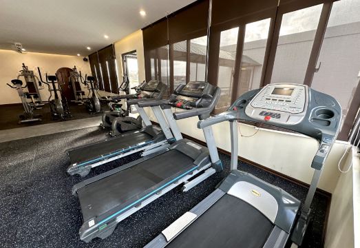 탄 릿 로열 부티크 호텔 수영장