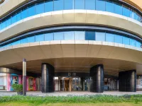 Bali Resort Hotel Apartments (Zhuhai Hengqin Port Branch) Hotels near Hengqin Port